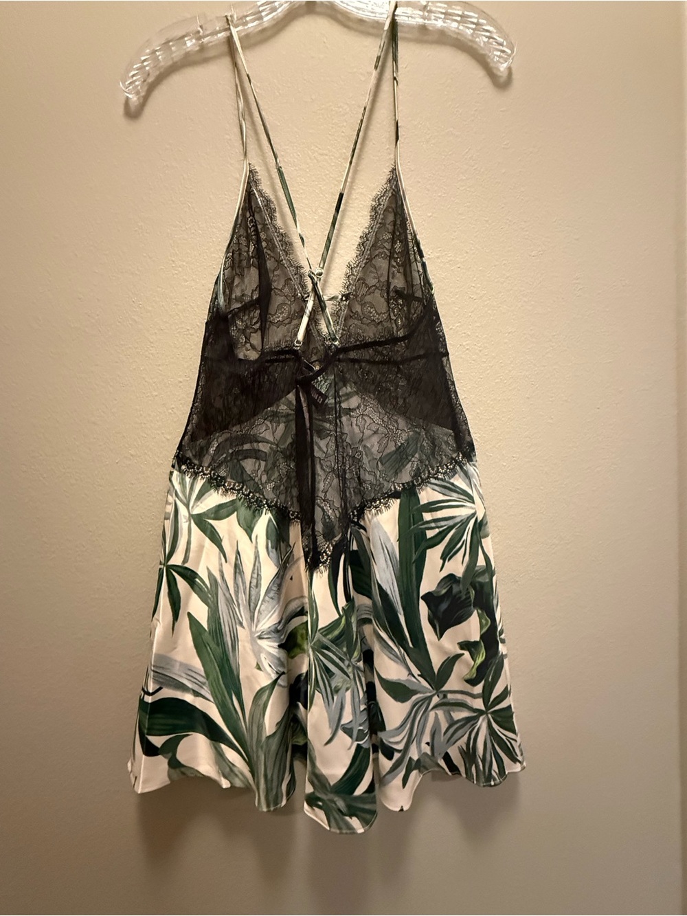 Victoria’s Secret Lace Plunge Slip Size Sm P Champagne Palm Print Satin Lingerie - Picture 6 of 10